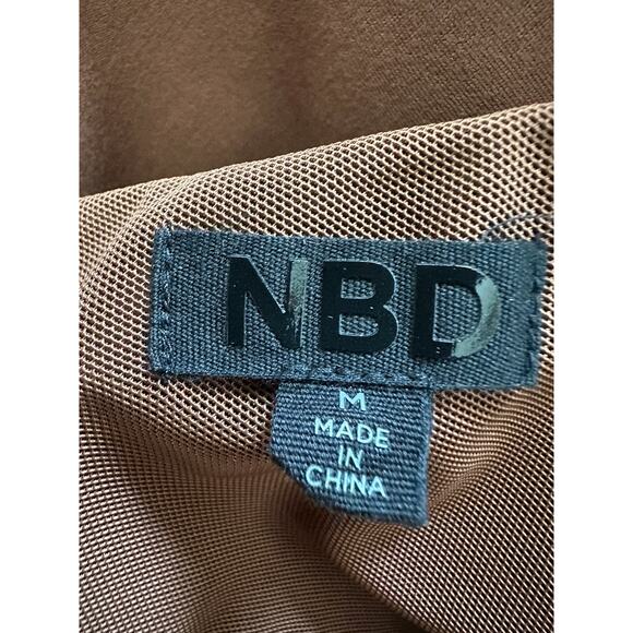 NBD Brown Size Medium Aaliyah Bodysuit Stretch Asymmetrical Sleeve Cutout Nude - Picture 2 of 15